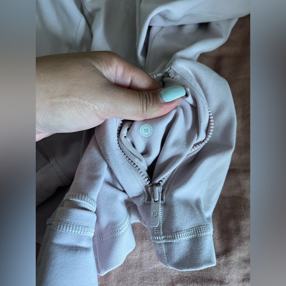 Lululemon Define Jacket Size 10 - Picture 2 of 4